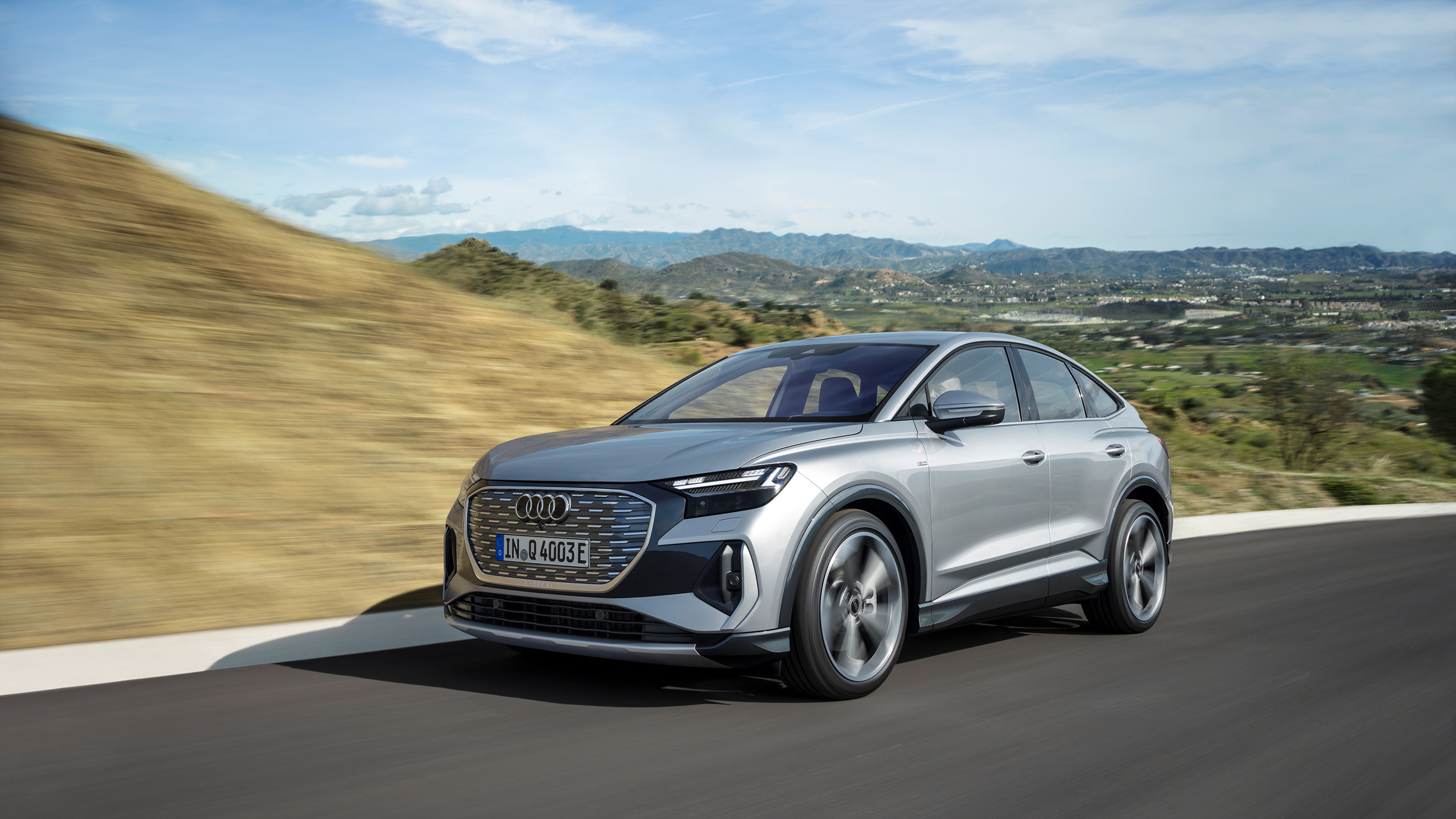 아우디 Q4 스포트백 e-트론 리스 렌트 가격 정보