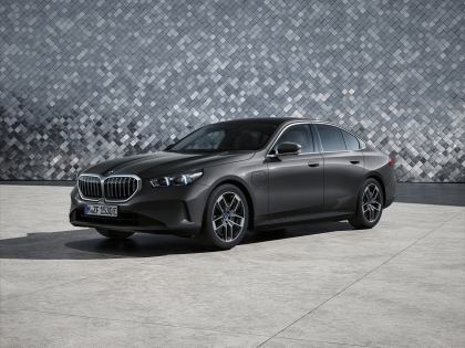 BMW 5시리즈 550e xDrive